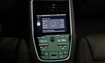 Porsche Panamera 2020, 83253 км, за 48541.76 USD - фото 19