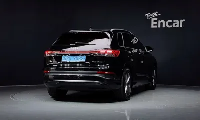 Audi Q4 e-tron 2022, 89673 км, за 22325.78 USD