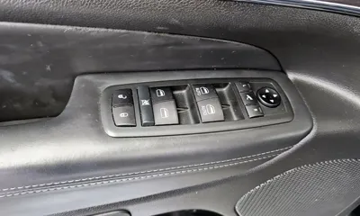 Jeep Cherokee 2021, 105516 км, за 12936.35 USD - фото 28