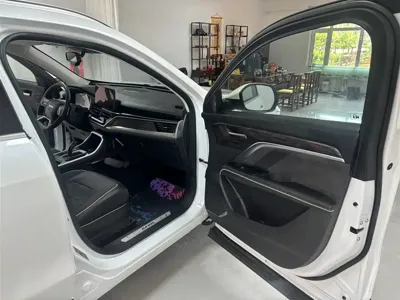 Haval H6 2022, 23000 км, за 12985.2 USD