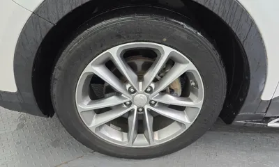 Hyundai Santafe 2016, 130682 км, за 8543.04 USD