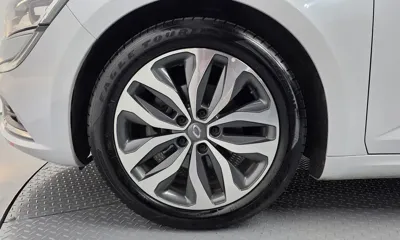 Renault-KoreaSamsung SM6 2016, 202110 км, за 3544.7 USD