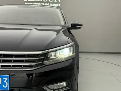 Volkswagen Passat 2016, 140000 км, за 6905.77 USD