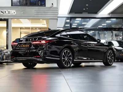 Lexus LS 2022, 83800 км, за 91316.65 USD
