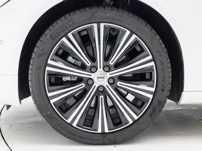 Volvo S90 2024, 14072 км, за 31180.26 USD