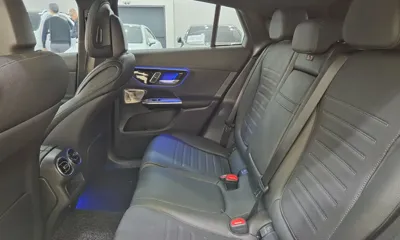 Mercedes-Benz GLC-Class 2024, 27590 км, за 46606.28 USD - фото 10