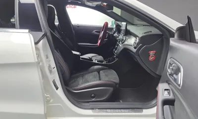 Mercedes-Benz CLA-Class 2018, 53216 км, за 10076.05 USD - фото 11