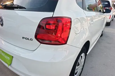 Volkswagen Polo 2016, 111000 км, за 6174 USD - фото 9