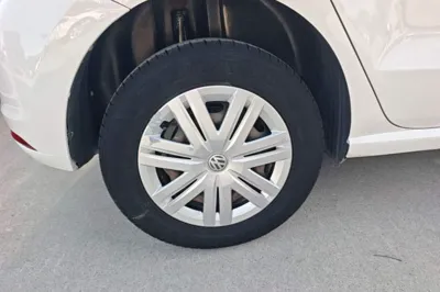 Volkswagen Polo 2016, 111000 км, за 6174 USD - фото 11