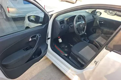 Volkswagen Polo 2016, 111000 км, за 6174 USD - фото 18