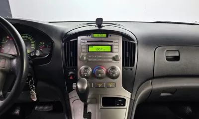 Hyundai Starex 2016, 113871 км, за 6437.2 USD - фото 17