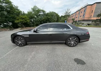Genesis G90 2023, 117408 км, за 6144.15 USD