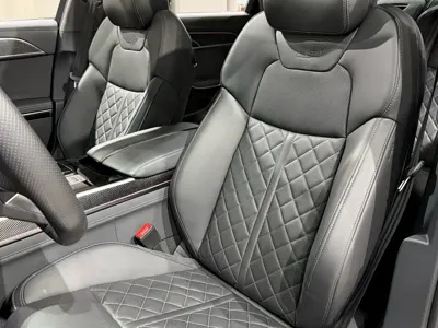 Audi S8 2022, 43000 км, за 155676.79 USD - фото 6