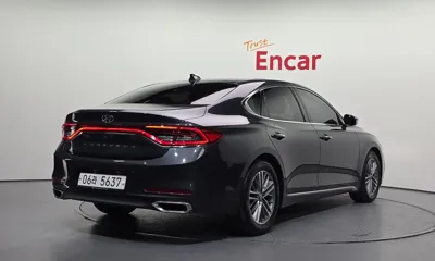 Hyundai Grandeur 2018, 61273 км, за 9570.04 USD