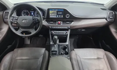 Hyundai Grandeur 2018, 61273 км, за 9570.04 USD - фото 7