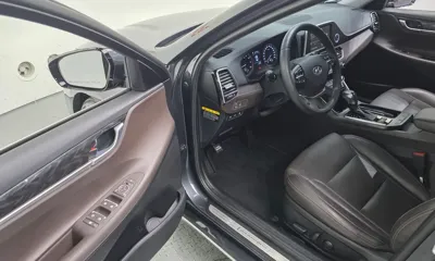 Hyundai Grandeur 2018, 61273 км, за 9570.04 USD - фото 11
