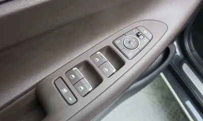 Hyundai Grandeur 2018, 61273 км, за 9570.04 USD - фото 12