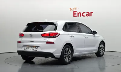 Hyundai i30 2018, 59309 км, за 7745.83 USD