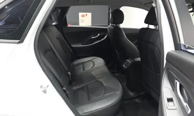 Hyundai i30 2018, 59309 км, за 7676.3 USD - фото 12