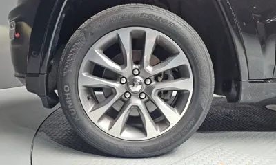 Jeep Cherokee 2017, 139066 км, за 9844.73 USD