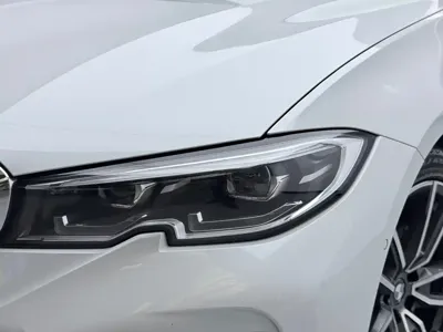 BMW 3 Series 2020, 58000 км, за 19625.37 USD - фото 8