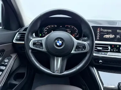BMW 3 Series 2020, 58000 км, за 19625.37 USD - фото 23