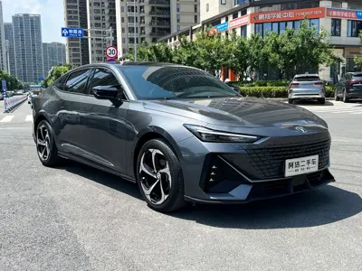 Changan UNI-V 2022, 50000 км, за 7337.66 USD