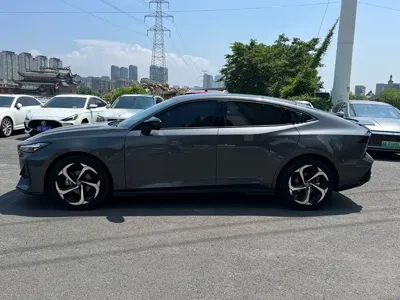 Changan UNI-V 2022, 50000 км, за 7337.66 USD