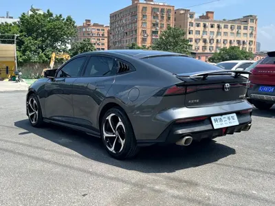 Changan UNI-V 2022, 50000 км, за 7337.66 USD