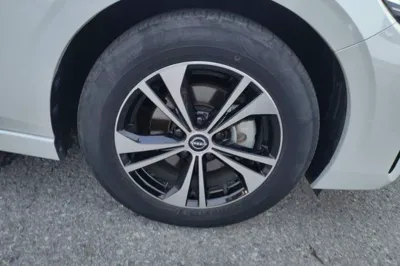 Nissan Sylphy 2023, 39100 км, за 10810 USD - фото 8