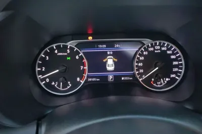 Nissan Sylphy 2023, 39100 км, за 10810 USD - фото 11