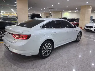 Renault-KoreaSamsung SM6 2016, 73475 км, за 4266.77 USD