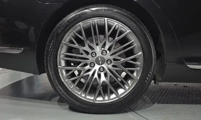 Genesis G90 2019, 160882 км, за 16082.45 USD
