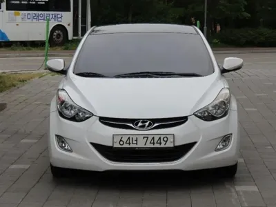 Hyundai Avante · 2012 год