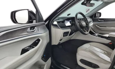 Jeep Cherokee 2021, 62145 км, за 24744.41 USD - фото 10