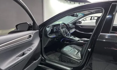 Hyundai Grandeur 2023, 75850 км, за 15635.19 USD - фото 10