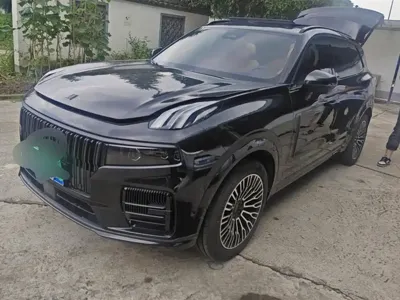 Lynk & Co 09 · 2026 год