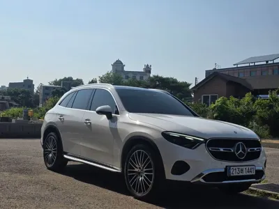 Mercedes-Benz GLC-Class 2023, 28500 км, за 37399.2 USD