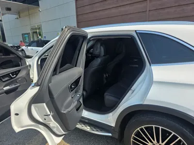 Mercedes-Benz GLC-Class 2023, 28500 км, за 37399.2 USD - фото 7