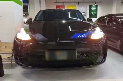 Tesla Model Y 2023, 46300 км, за 31763 USD