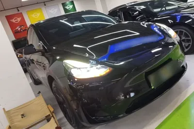 Tesla Model Y 2023, 46300 км, за 31763 USD