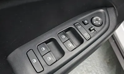 Hyundai Venue 2021, 71736 км, за 10412.19 USD - фото 27