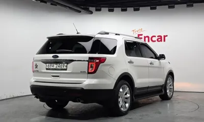 Ford Explorer 2014, 97259 км, за 5616.12 USD