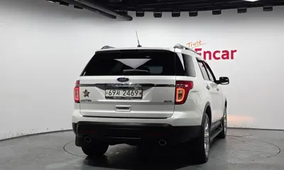 Ford Explorer 2014, 97259 км, за 5616.12 USD