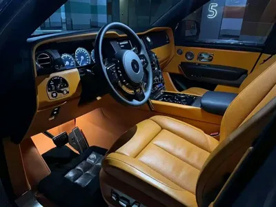 Rolls-Royce Cullinan 2023, 17000 км, за 603137.22 USD