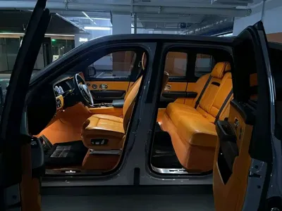 Rolls-Royce Cullinan 2023, 17000 км, за 603137.22 USD