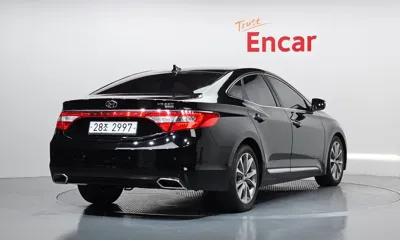Hyundai Grandeur 2015, 143458 км, за 3545.41 USD