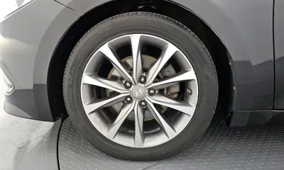Hyundai Grandeur 2015, 143458 км, за 3545.41 USD