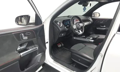 Mercedes-Benz GLB-Class 2021, 62419 км, за 17516.44 USD - фото 10