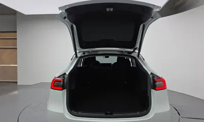 Tesla Model Y 2022, 94271 км, за 23093.96 USD - фото 20